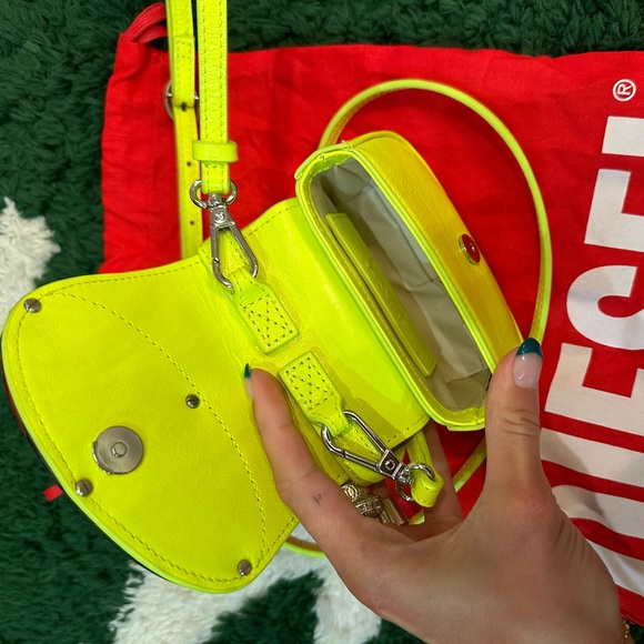 DIESEL MINI BAG HIGHLIGHTER YELLOW BASICALLY NEW - Picture 5 of 7
